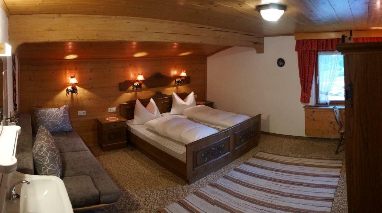 Appartement St. Hubertus à Pettneu am Arlberg Extérieur photo