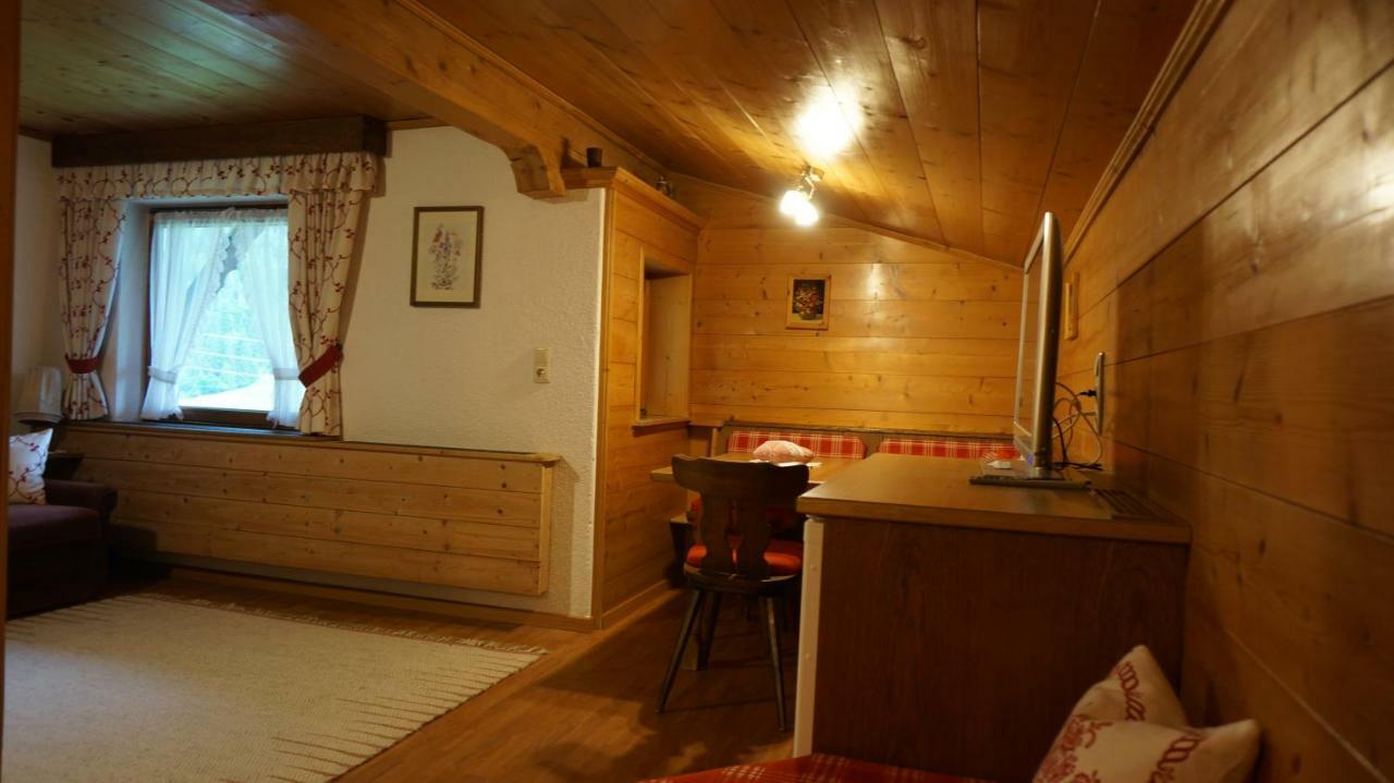 Appartement St. Hubertus à Pettneu am Arlberg Extérieur photo